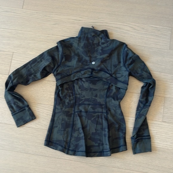 Lululemon army camo define jacket - Picture 5 of 5